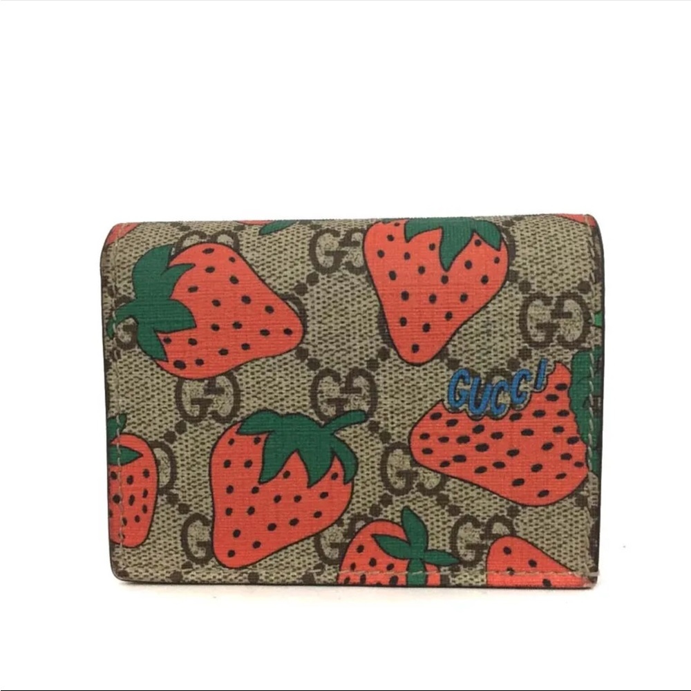 Gucci Strawberry wallet AUTHENTIC